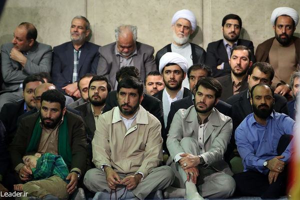 مداح از کما بازگشته در جمع مداحان مداح از کما بازگشته در جمع مداحان