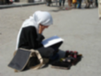 تصویر تاسف بار از یک دختر ایرانی! تصویر تاسف بار از یک دختر ایرانی!