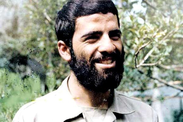 سالگرد شهیدعاصمی با حضور احمدینژاد برگزار شد سالگرد شهیدعاصمی با حضور احمدینژاد برگزار شد