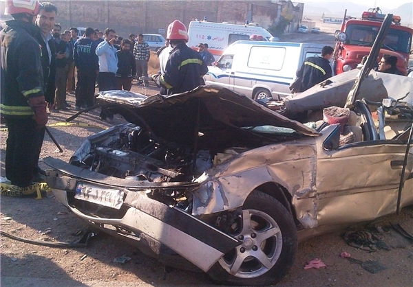 حادثه رانندگی جان 7 نفر را در قم گرفت + عکس حادثه رانندگی جان 7 نفر را در قم گرفت + عکس