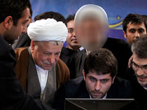 یکی از نزدیکان هاشمی هشت سال جوان شد! یکی از نزدیکان هاشمی هشت سال جوان شد!