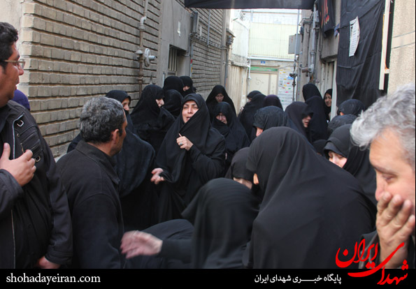 تصاویر/ مراسم تشییع پیکرمادر شهید مسعود فرهمند