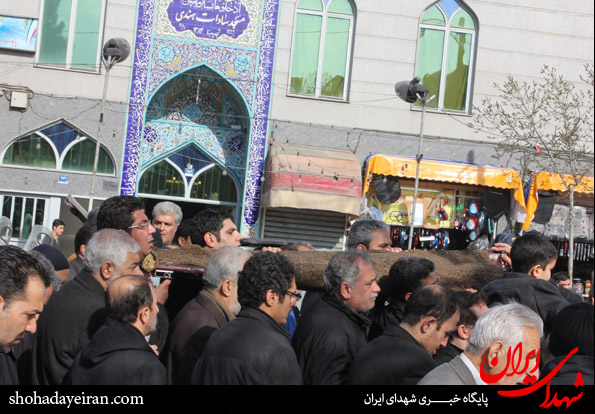 تصاویر/ مراسم تشییع پیکرمادر شهید مسعود فرهمند