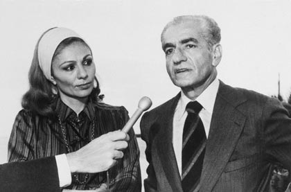 آوارگی شاه از 26 دی 57 تا 5 مرداد 59 + تصاویر آوارگی شاه از 26 دی 57 تا 5 مرداد 59 + تصاویر