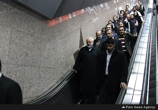 حاشیههای مصاحبه مطبوعاتی ظریف در حاشیههای مصاحبه مطبوعاتی ظریف در