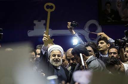 آزادی بیان به سبک دولت کلید! +عکس