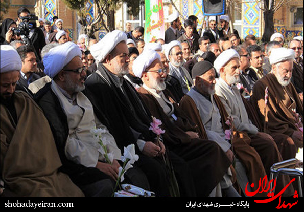 تصاویر/ گلباران حجره طلبگی امام (ره)در اراک