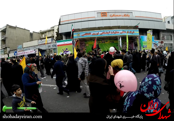 جای خالی عکس امام و آقا در غرفه های 22 بهمن +عکس
