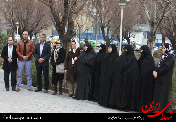 تصاویر/ مراسم درختکاری توسط خانواده های شهدا تصاویر/ مراسم درختکاری توسط خانواده های شهدا