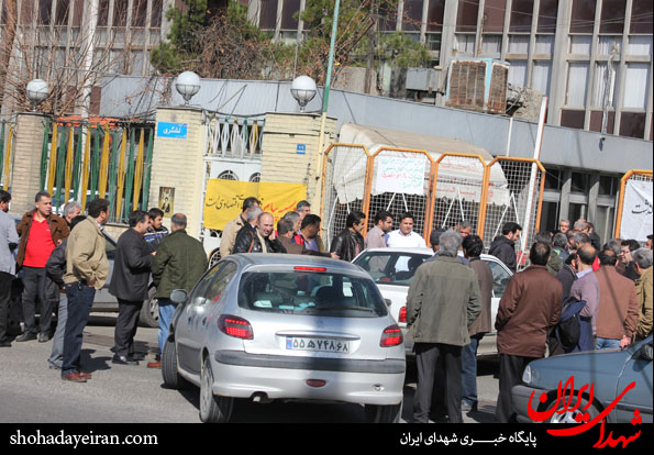 تصاویر/ تجمع آزادگان در مقابل کارخانه مینو و قاسم ایران تصاویر/ تجمع آزادگان در مقابل کارخانه مینو و قاسم ایران