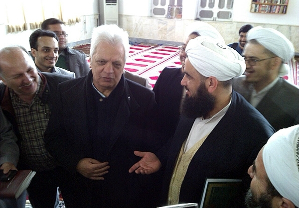 دیدار یک فوتبالی با علمای اهل سنت+تصاویر دیدار یک فوتبالی با علمای اهل سنت+تصاویر