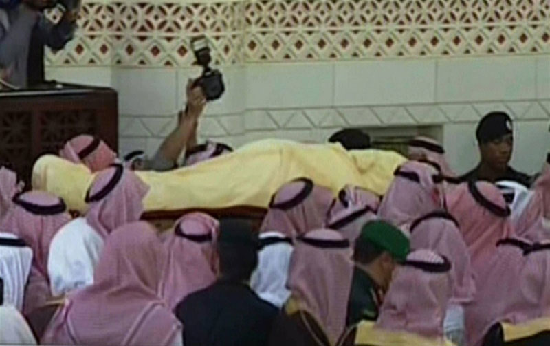 تصاویری از قبر ملک عبدالله در قبرستان العود تصاویری از قبر ملک عبدالله در قبرستان العود