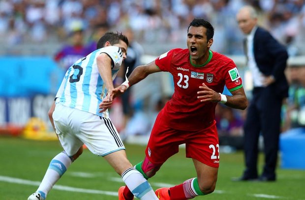 مهرداد پولادی به جای
