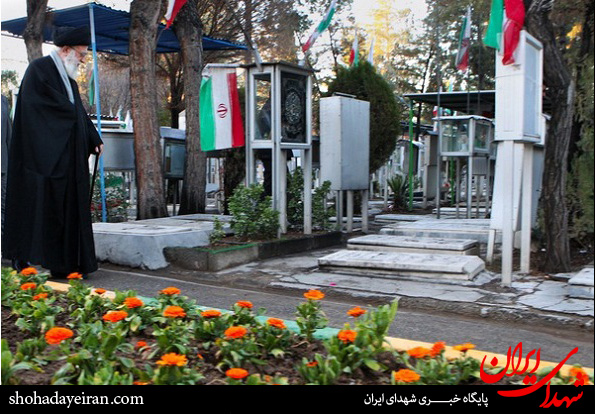 حضور رهبر انقلاب در گلزار شهدای بهشت زهرا (س) حضور رهبر انقلاب در گلزار شهدای بهشت زهرا (س)