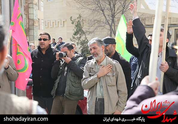 تجمع امت حزب الله در پی هتاکی روزنامه 