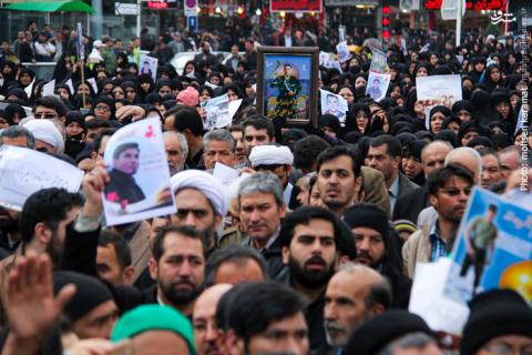 تشییع باشکوه 