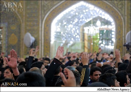 تصاویر/ایام فاطمیه در حرم امام علی(ع) تصاویر/ایام فاطمیه در حرم امام علی(ع)