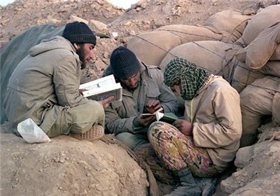 عملیات خیبر نقطه تحولی در عرصه صنعت دفاعی کشور بود عملیات خیبر نقطه تحولی در عرصه صنعت دفاعی کشور بود