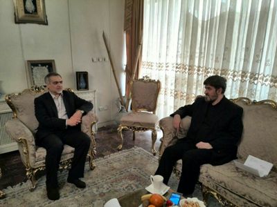 حضور حسین فریدون در منزل علی مطهری +عکس حضور حسین فریدون در منزل علی مطهری +عکس