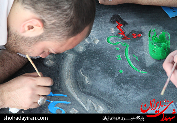 غبارروبی مزار شهدا در آخرین پنجشنبه سال 93