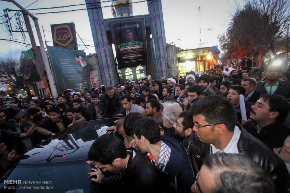 برگزاری مجلس ترحیم والده احمدی‌نژاد در قم +تصاویر
