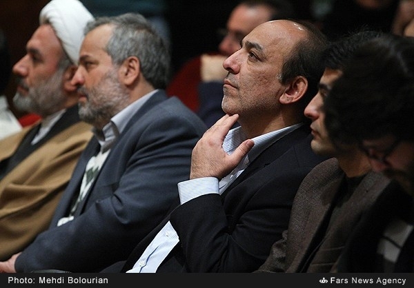 حاشیه‌هایی از یک 