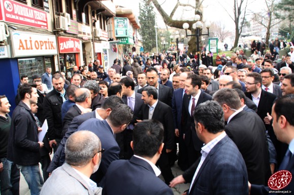 احمدی نژاد در 