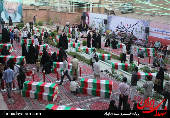 تشییع شهدای گمنام در حاشیه بزرگداشت شهید بهشتی