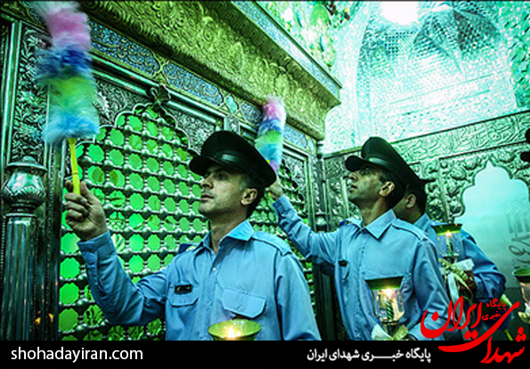 تصاویر/ غباروبی حرم مطهر امامزاده صالح