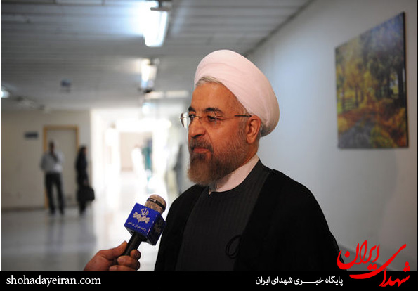 تصاویر/عیادت رئیس جمهور از امام خامنه ای