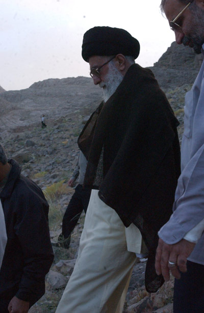 کوه پیمایی رهبری در ارتفاعات تهران+عکس کوه پیمایی رهبری در ارتفاعات تهران+عکس