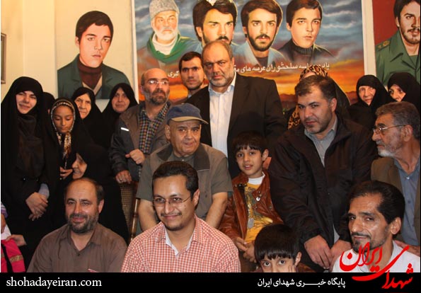 یک سالگی ماهنامه شهدای اسلام در منزل 3 شهید + عکس یک سالگی ماهنامه شهدای اسلام در منزل 3 شهید + عکس