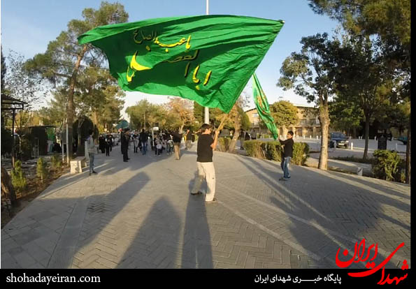 تصاویر/ حرکت دسته عزاداری شهدا در گلزار شهدا