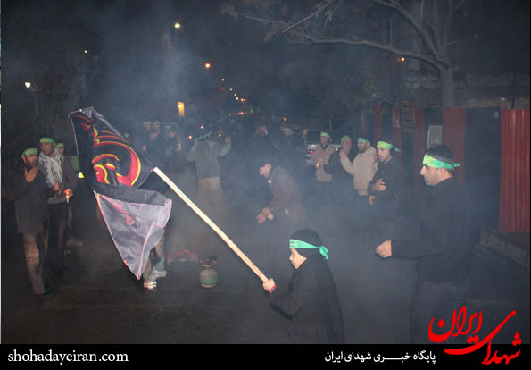 عزاداری شام غریبان امام حسین(ع) در منازل شهدا + عکس عزاداری شام غریبان امام حسین(ع) در منازل شهدا + عکس