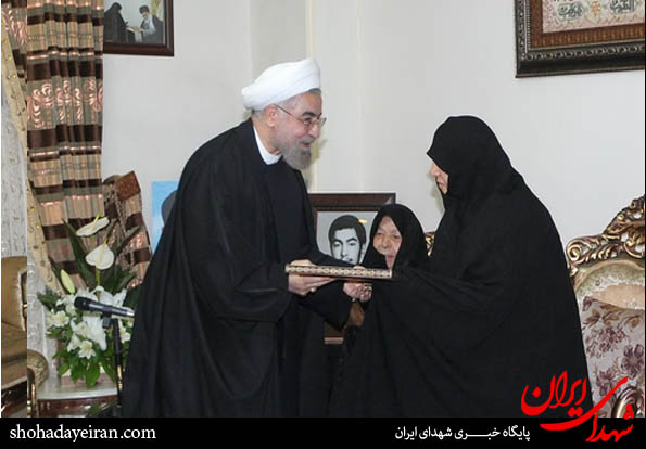 تصاویر/حضور روحانی در منزل شهیدان تهرانی مقدم