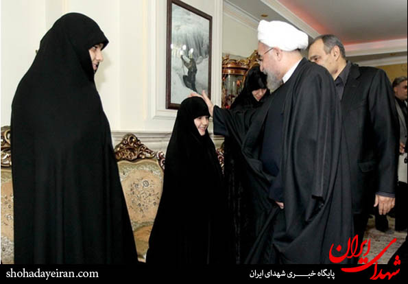 تصاویر/حضور روحانی در منزل شهیدان تهرانی مقدم