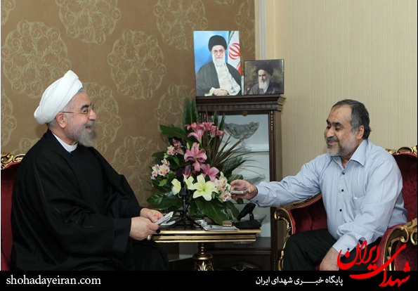 تصاویر/حضور روحانی در منزل شهیدان تهرانی مقدم