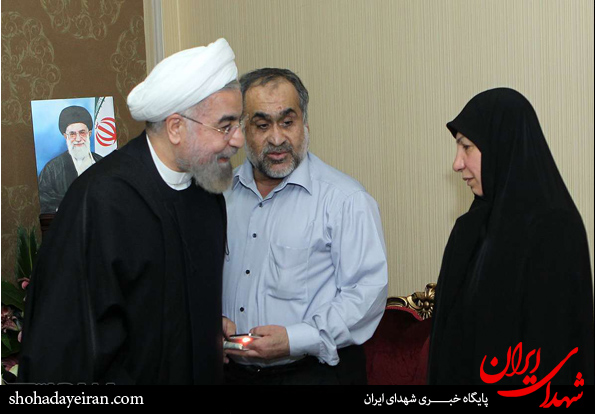 تصاویر/حضور روحانی در منزل شهیدان تهرانی مقدم