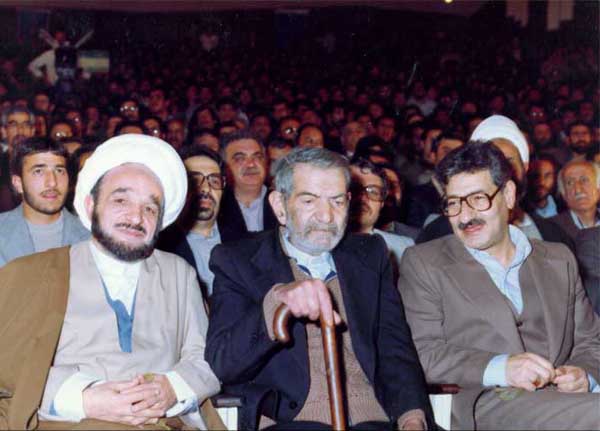 امتحان علامه محمدتقی جعفری(ره)با زیباترین دختر امتحان علامه محمدتقی جعفری(ره)با زیباترین دختر