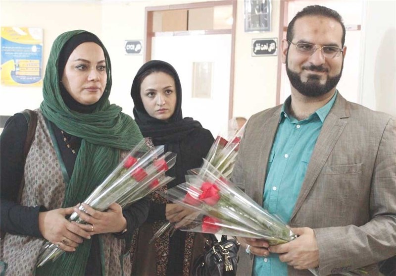 بازید عوامل تولید فیلم «شیار ۱۴۳» از آسایشگاه جانبازان اهواز بازید عوامل تولید فیلم «شیار ۱۴۳» از آسایشگاه جانبازان اهواز