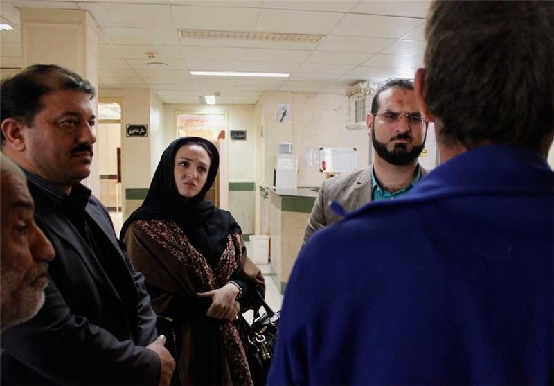 بازید عوامل تولید فیلم «شیار ۱۴۳» از آسایشگاه جانبازان اهواز بازید عوامل تولید فیلم «شیار ۱۴۳» از آسایشگاه جانبازان اهواز