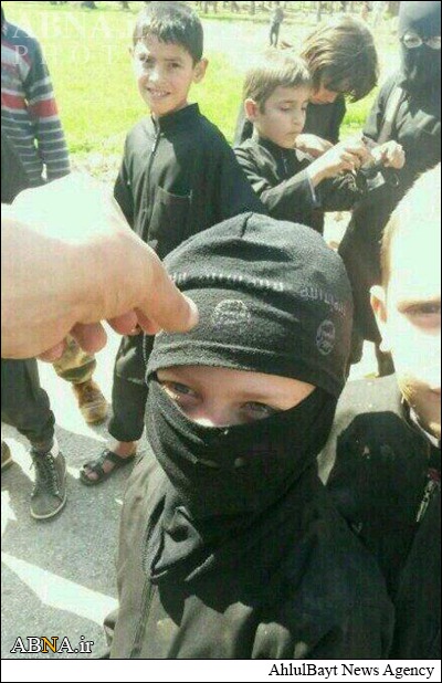 پادگان تروریست پروری کودکان توسط داعش+عکس