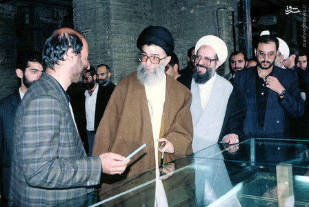 رهبر انقلاب در حرم عبدالعظیم حسنی(ع)+تصاویر رهبر انقلاب در حرم عبدالعظیم حسنی(ع)+تصاویر