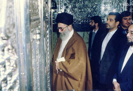 رهبر انقلاب در حرم عبدالعظیم حسنی(ع)+تصاویر رهبر انقلاب در حرم عبدالعظیم حسنی(ع)+تصاویر