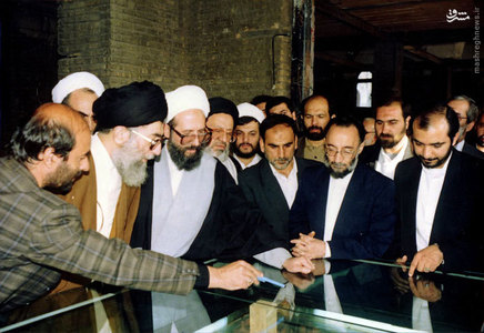 رهبر انقلاب در حرم عبدالعظیم حسنی(ع)+تصاویر رهبر انقلاب در حرم عبدالعظیم حسنی(ع)+تصاویر