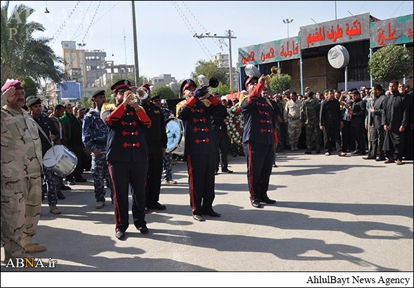 تشییع پیکر دو شهید در حرم امام حسین(ع) + تصاویر تشییع پیکر دو شهید در حرم امام حسین(ع) + تصاویر