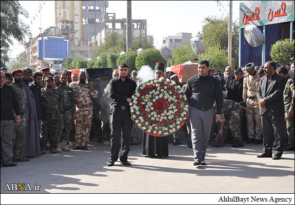 تشییع پیکر دو شهید در حرم امام حسین(ع) + تصاویر تشییع پیکر دو شهید در حرم امام حسین(ع) + تصاویر