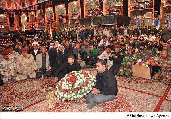 تشییع پیکر دو شهید در حرم امام حسین(ع) + تصاویر تشییع پیکر دو شهید در حرم امام حسین(ع) + تصاویر