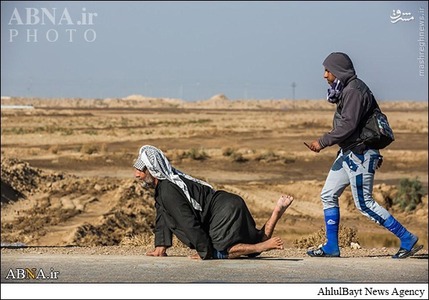 عکس/ معلول عاشق در پیاده‌روی کربلا