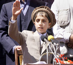 نگاهی به زندگی شهید نگاهی به زندگی شهید